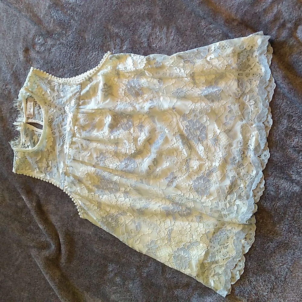 Altar'd State Minto lace tunic top gray and ivory